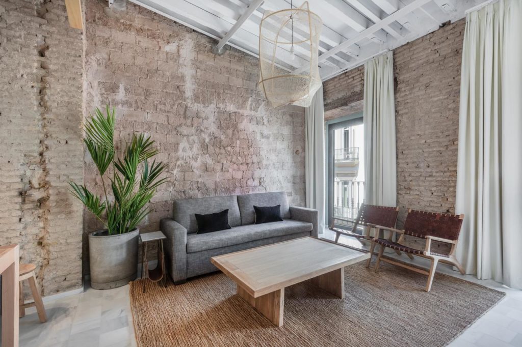 slow suites seville