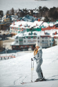 Ski à la station du Mont Tremblant au Québec