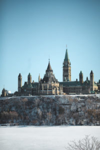 Le parlement à Ottawa vu du musée canadien de l'histoire