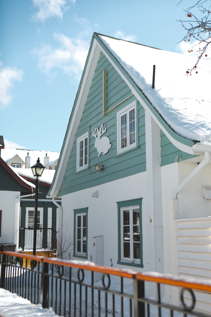 Maison dans la station du Mont Tremblant en hiver