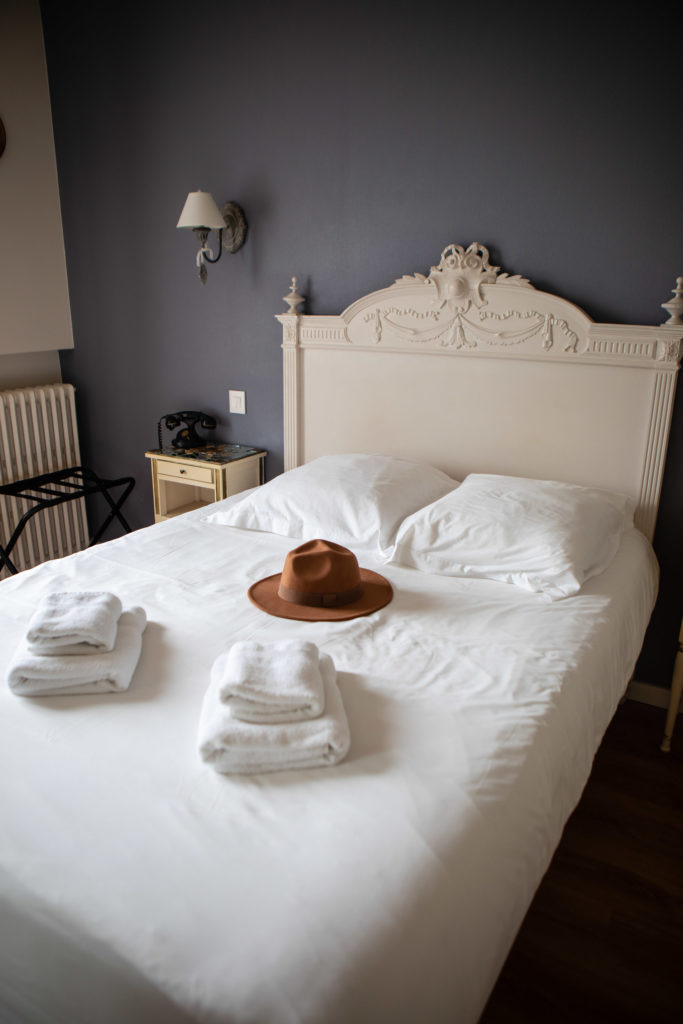 hotel les mots passants
