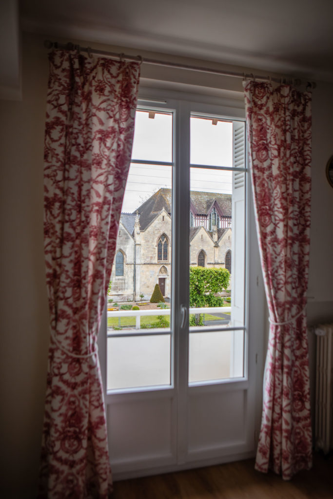 hotel les mots passants