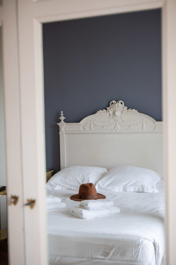 hotel les mots passants