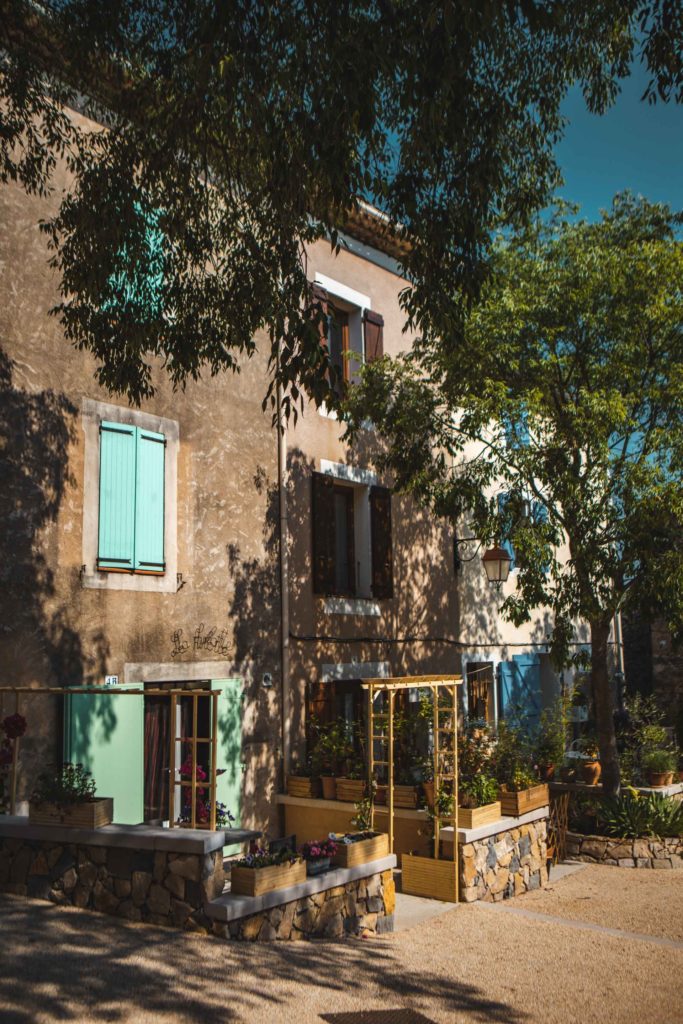 Sillans la cascade village eurovélo 8