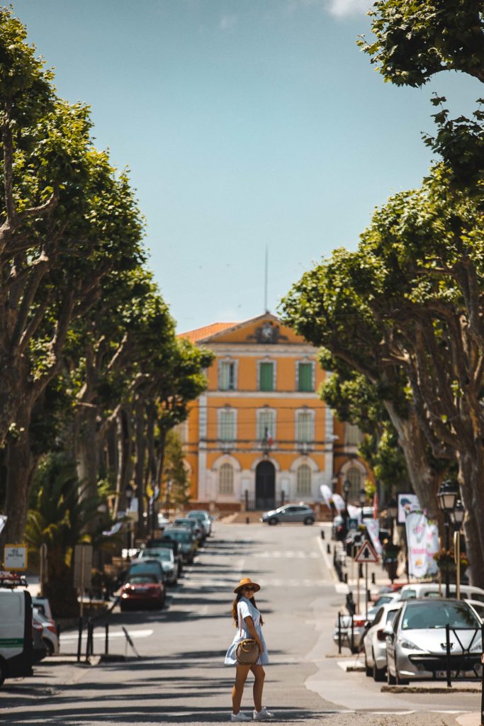 Eurovélo 8 Var Lorgues village