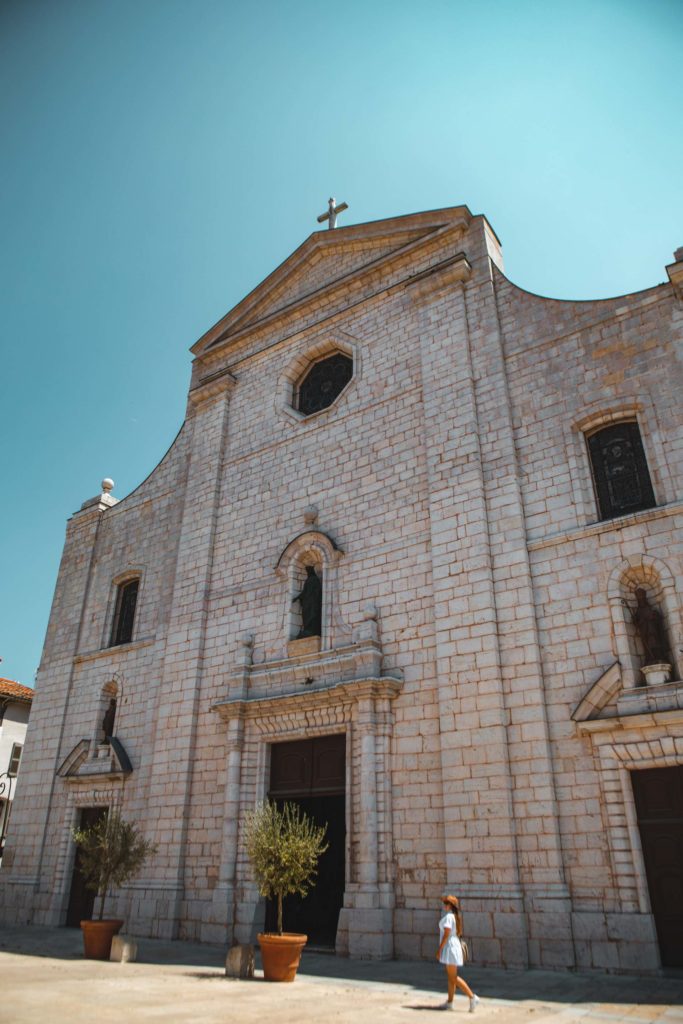 Collégiale Lorgues Var photo