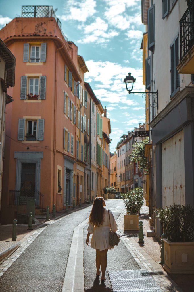 rue saint sauveur