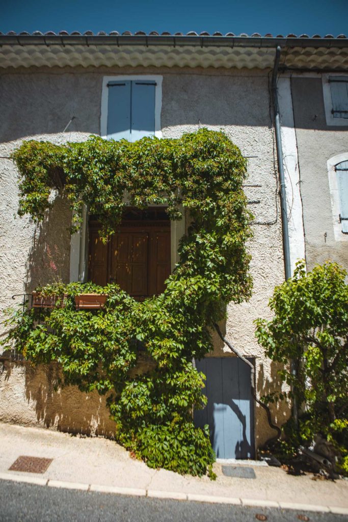 village alpes de haute provence