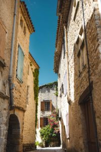 Lurs village Alpes de Haute Provence