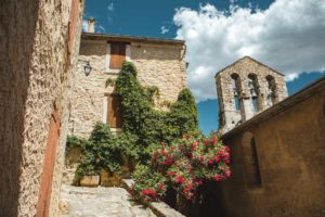 Lurs village Alpes de Haute Provence