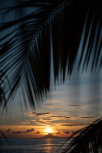 plage de fare huahine