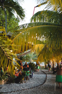yacht club Huahine