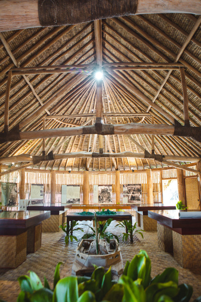 temple huahine