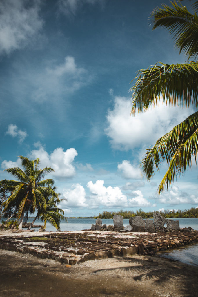 temple huahine