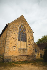 Asnières sur vegre eglise
