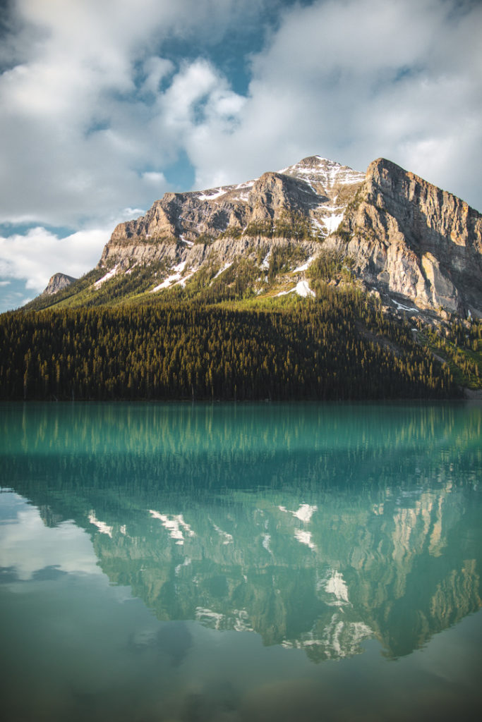 Lac Louise rocheuses canadienne