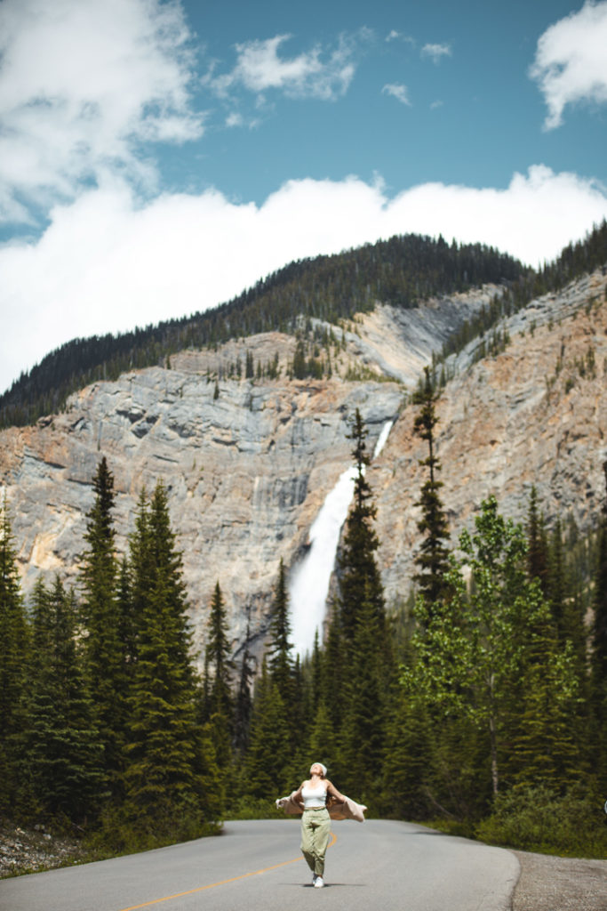 takakkaw falls yoho