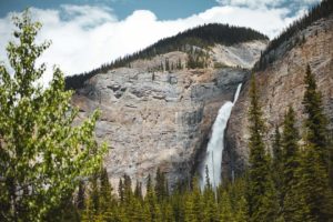 takakkaw falls yoho