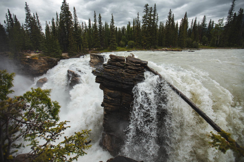 athabasca falls