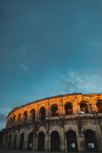 visiter nimes les arènes
