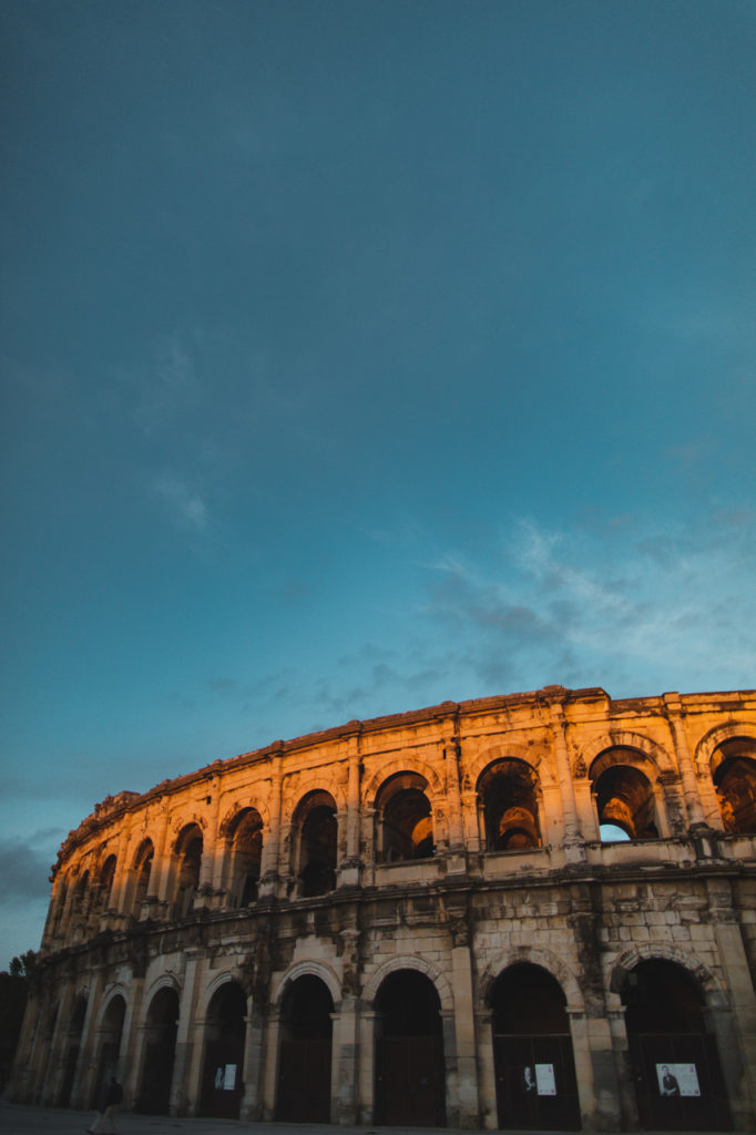 visiter nimes les arènes