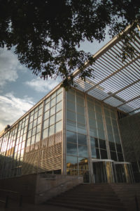 carré d'art nimes