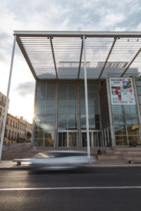 carré d'art nimes