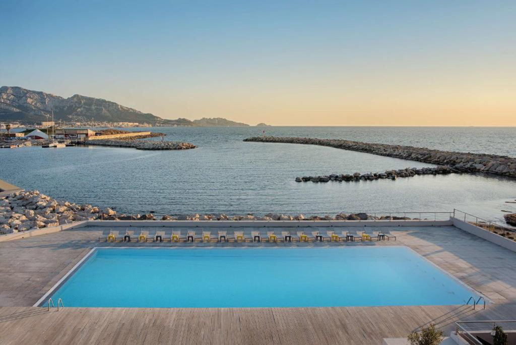 hotel marseille bord de mer