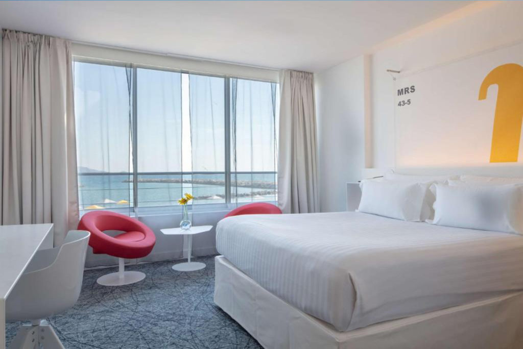 hotel marseille bord de mer