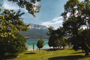 plage du sougey lac d'aiguebelette