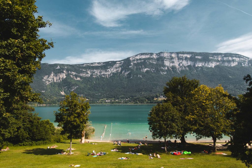 plage du sougey lac d'aiguebelette