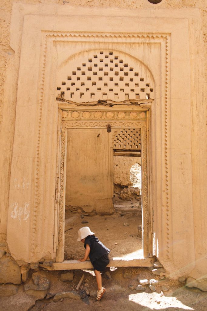 voyager avec un enfant 2 ans oman