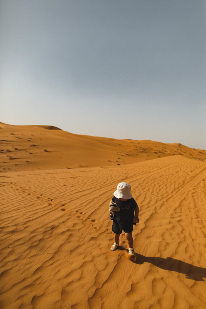 voyager avec un enfant 2 ans oman