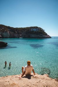 cala mitjana minorque