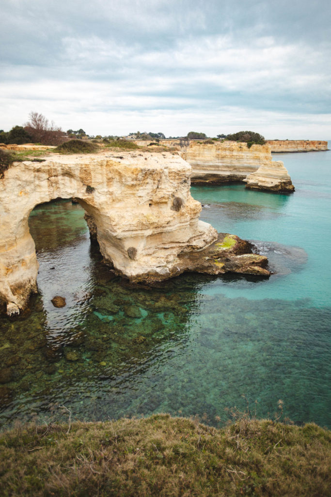 Faraglioni di Sant'Andrea pouilles plages