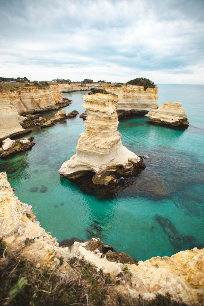 Faraglioni di Sant'Andrea pouilles plages