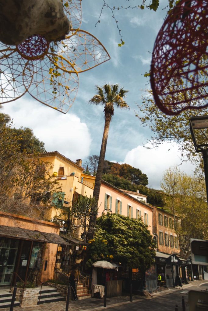 Bormes les Mimosas plus beaux villages du Var