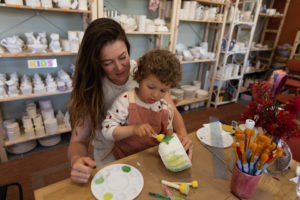 atelier peinture céramique Cavalaire saint tropez