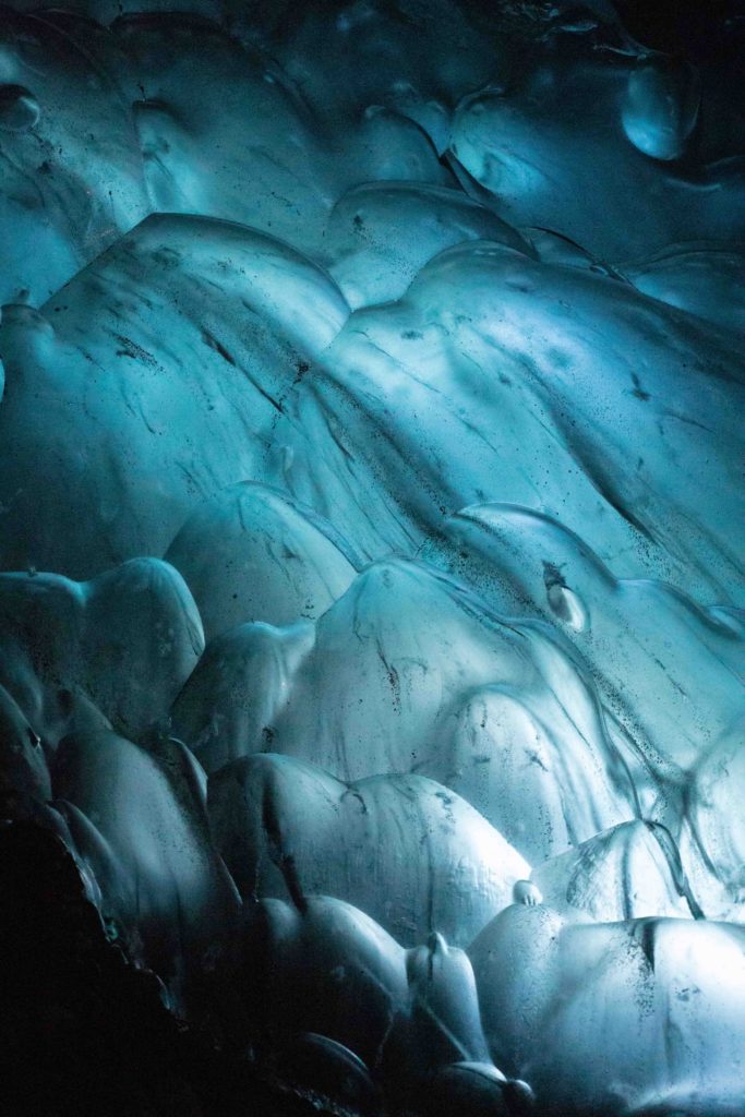 chrystal cave islande