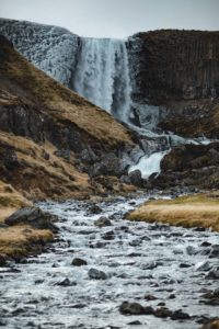 cascade svodufoss islande