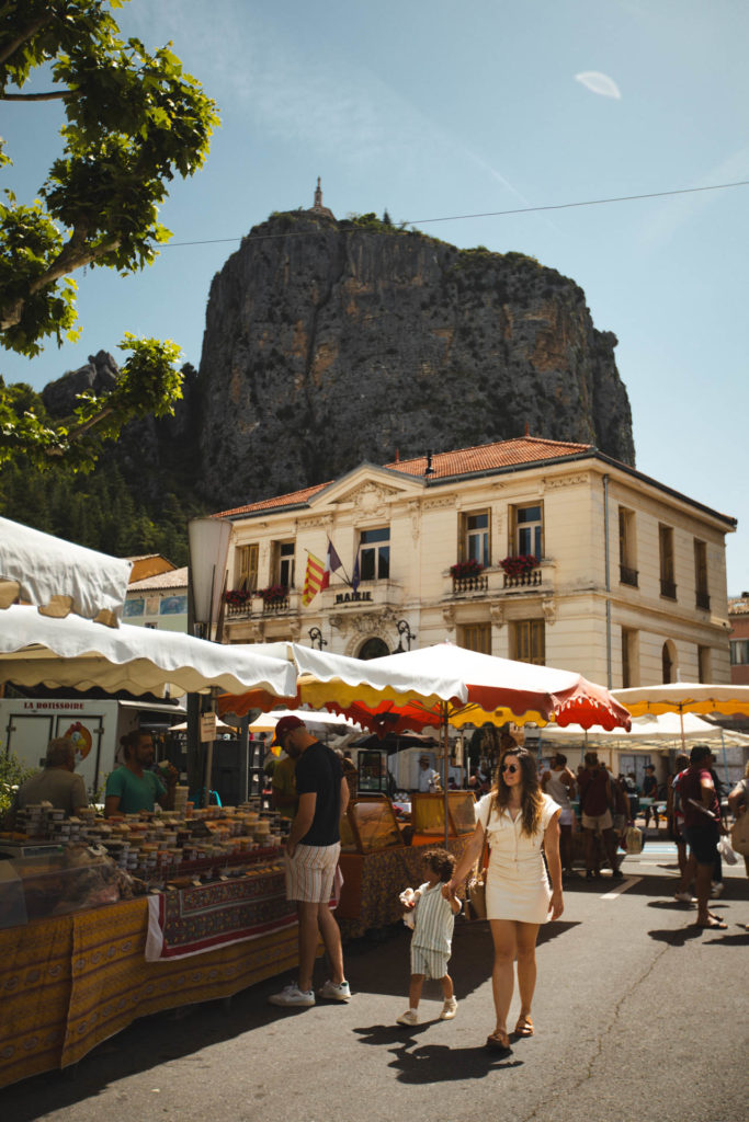 castellane place du marché