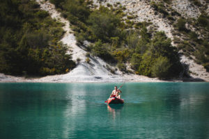 lac de castillon verdon kayak