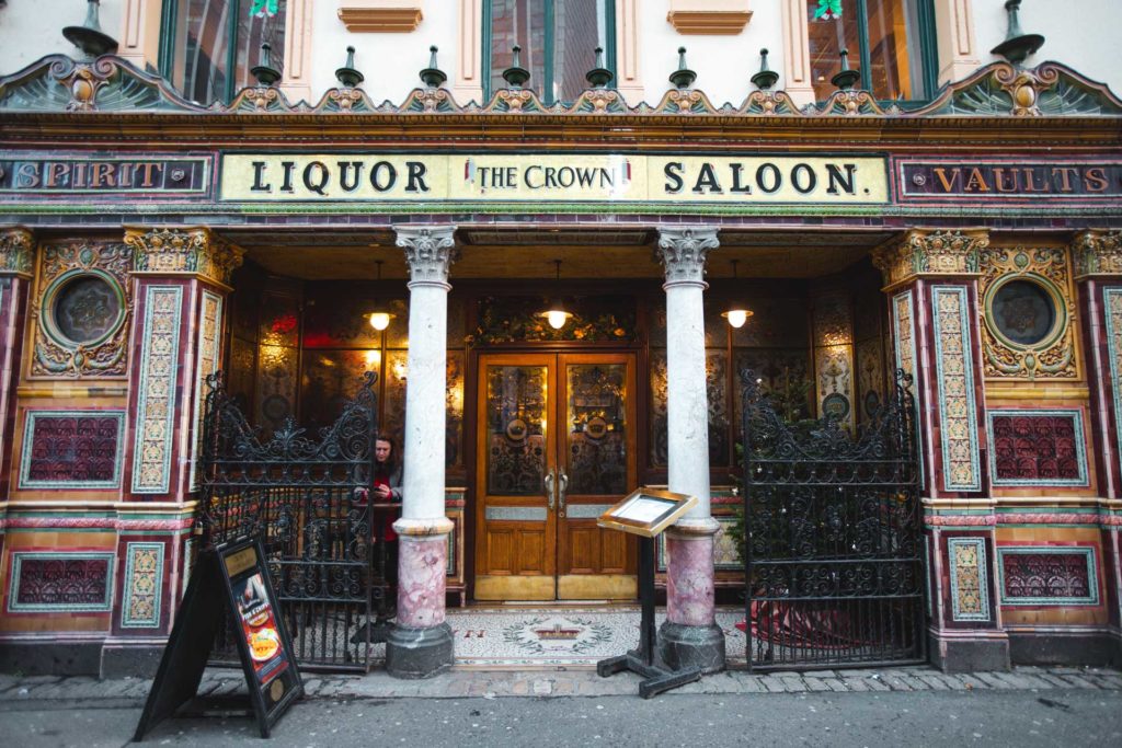 crown liquor saloon belfast