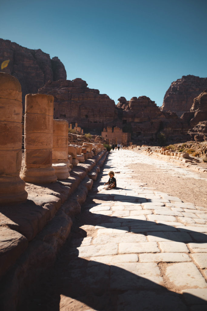 rue des colonnes petra jordanie
