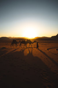 coucher de soleil desert wadi rum jordanie